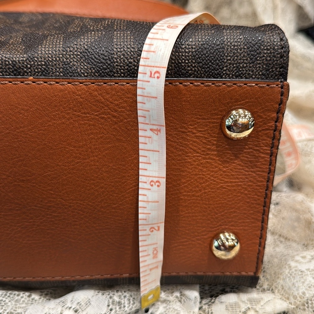 Michael Michael Kors large Hamilton Brown Signature Tote Bag EUC - Picture 15 of 15